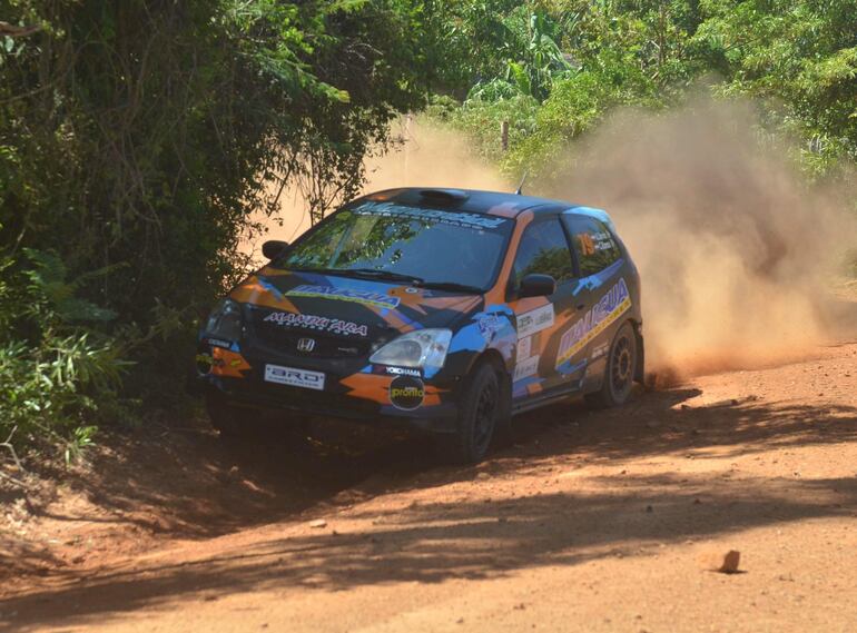 Amílkar Servín y Cristian Ramos, con el Honda Civic EP3, los mejores de la tracción sencilla.