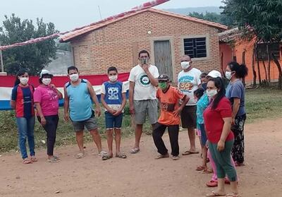 Los pobladores del barrio San Miguel de Paraguarí protestaron ayer contra la circulación de camiones grandes.