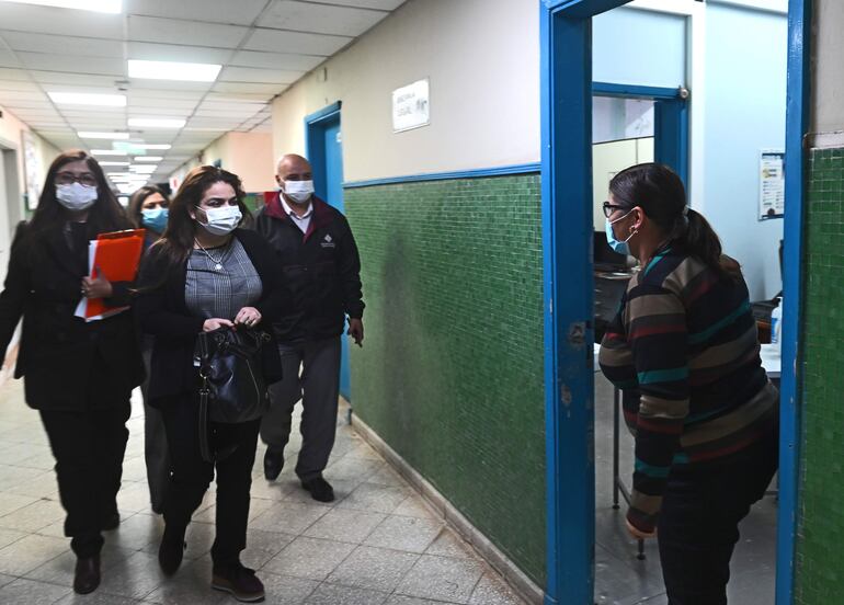 Fiscales a cargo del caso de Ramón Samudio, quien fue amputado en el IPS en un procedimiento quirúrgico calificado como supuesta mala praxis.