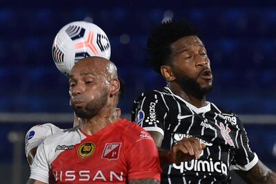 Búsqueda aérea de Dionicio Pérez en el empate entre River y Corinthians