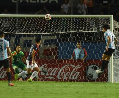El cabezazo en solitario de José Verdún, para el empate final en tiempo adicional en la “Olla”.