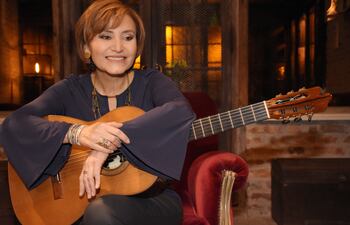 La guitarrista Berta Rojas estrenará hoy la canción “No da lo mismo”, en colaboración con Chirola.