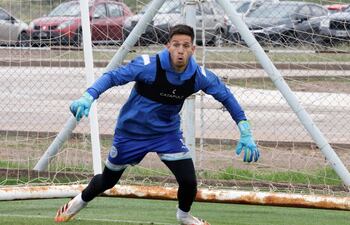 Juan Espínola, arquero paraguayo de Godoy Cruz de Mendoza.