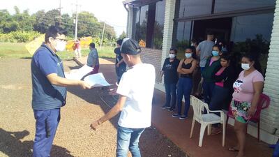 Los recuperados recibieron su certificado de aislamiento y retomaron a su hogar.