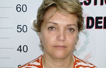 Desirée Queirolo Destefano cuando fue detenida por la Policía en 2015. En aquel entonces tenía dos órdenes de captura por estafa.