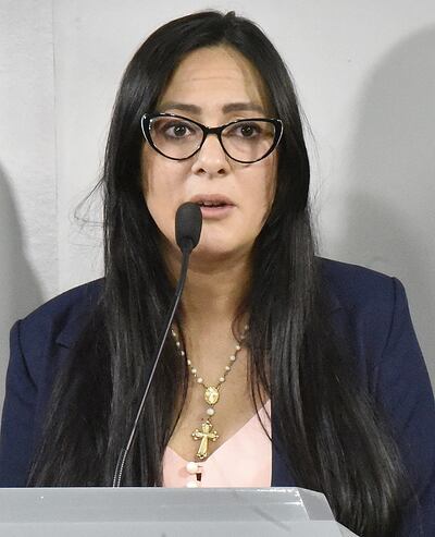 Las trabajadoras de limpieza exigen el pago de sus salarios frente el Ministerio de Trabajo.