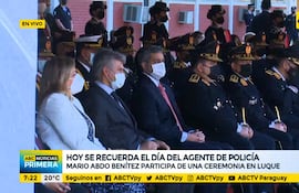 Mario Abdo participa de ceremonia en el Día del Agente de Policía