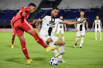 Tacuary fue goleado por Bragantino