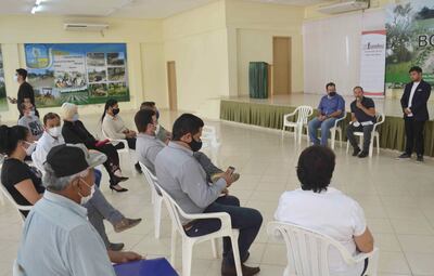 Artistas chaqueños participaron de la charla informativa ofrecida por los responsables del Fondec.