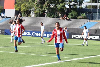 Paraguay clasificó al empatar con Argentina