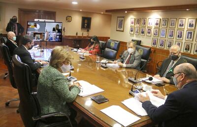 Los ministros de la Corte en la sesión ordinaria del miércoles pasado. Ni siquiera las decisiones  tomadas por el pleno son ejecutadas, como ocurre en el caso del juez Fabián Weisensee.