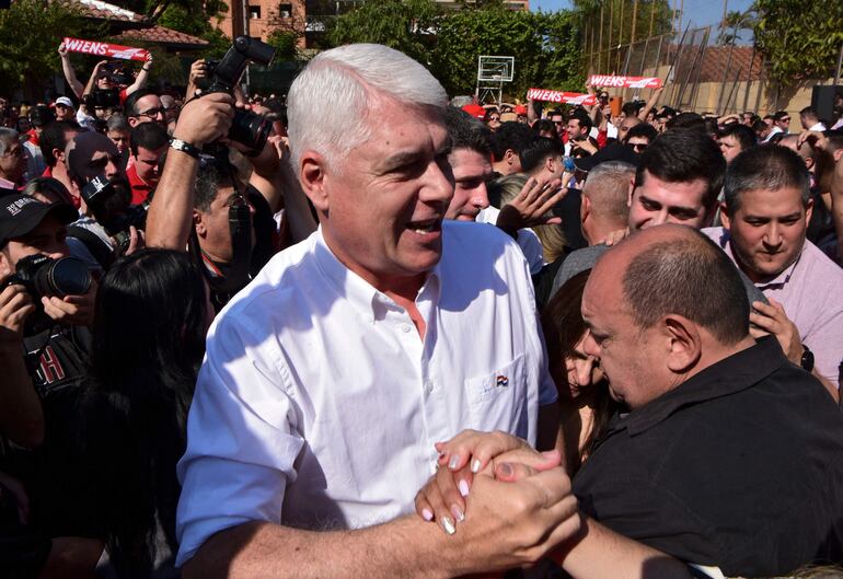 Arnoldo Wiens, precandidato oficialista a la Presidencia de la República.