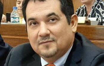 Mario Martín Arévalo, senador (ANR, Añetete), confirmó que está en plena campaña para la intendencia de Asunción.