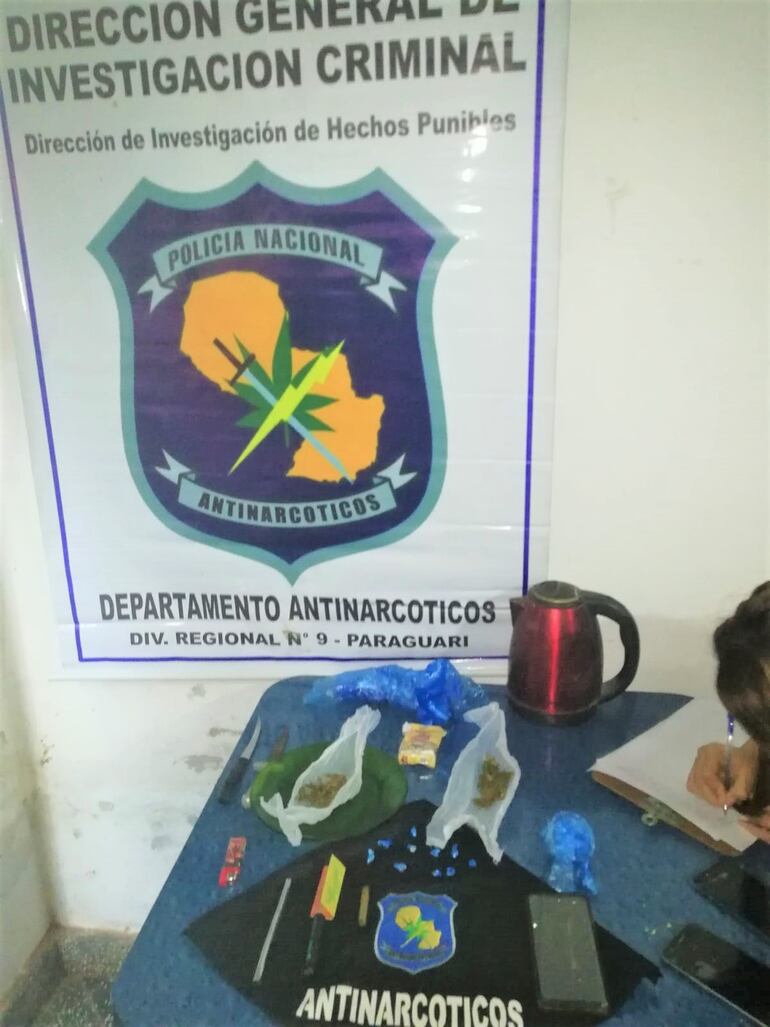 Durante el procedimiento fiscal- policial incautaron varias evidencias.