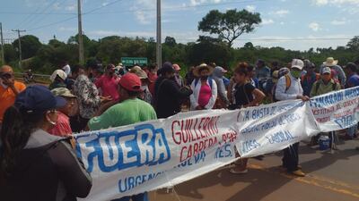 Los indígenas se manifestaron en repudio contra el director del Centro de Desarrollo Agropecuario de Canindeyú (CDA), Ing. Guillermo Cabrera.