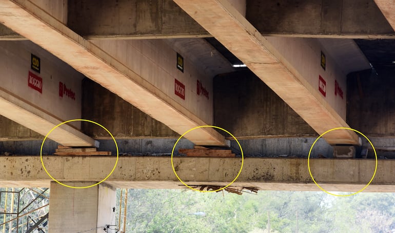 Superviaducto, con tacos de madera