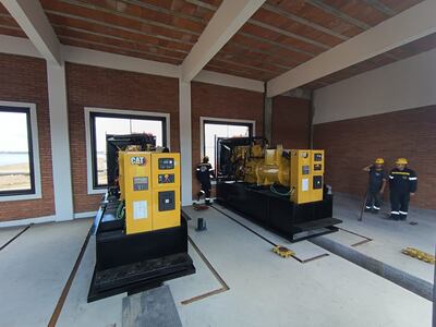 Generadores llegaron a la zona de obras de la defensa costera de Pilar.