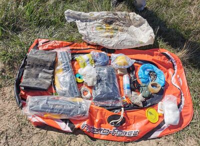 Todos los objetos que fueron abandonados por los integrantes del grupo armado autodenominado GAO ACA-EP.