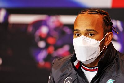 Hamilton ganó en Baréin el primer gran premio del año.
