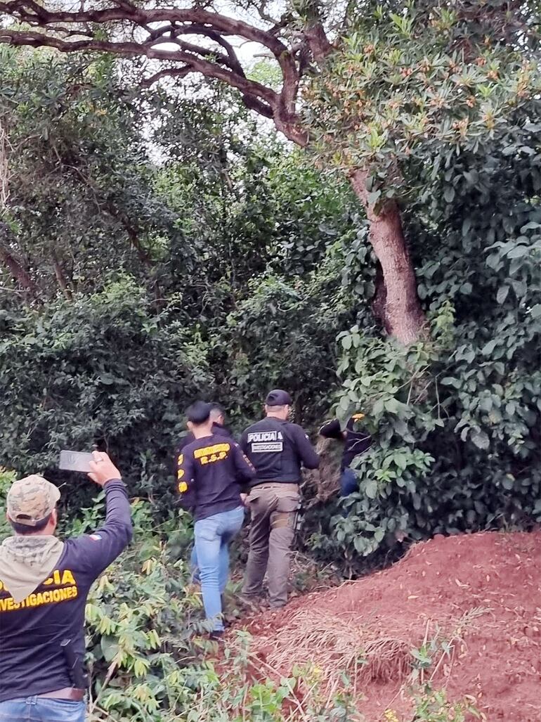 El monte de la colonia Umbú donde estuvo en cautiverio la víctima.
