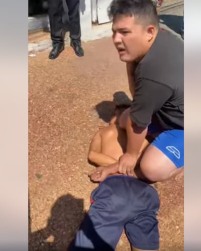 Momento de la detención de "Derlis`í" en San Antonio. (captura de pantalla).