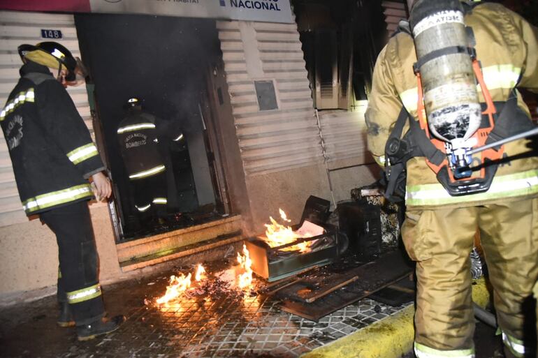 /pf/resources/images/abc-placeholder.png?d=2394