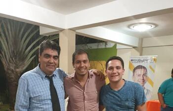 Ex juez de CDE, Daniel Colmán, intendente de CDE, Miguel Prieto y Rodrigo Colmán.