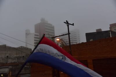 El tiempo en Asunción cambiará de fresco a cálido. Será un día ideal para disfrutarlo en modo “primaveral”, luego de la neblina de las primeras horas. La temperatura alcanzará 29°C en la Región Oriental y en el Chaco, 34ºC.