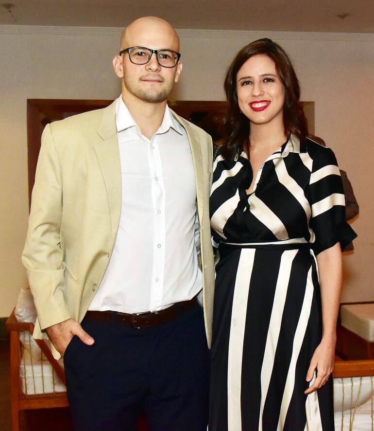 Juan Gómez y Camila Pampliega.
