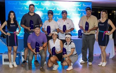 Los ganadores de las distintas categorías en el Asunción Golf Club (AGC) con la “Copa Personal”. (Gentileza)
