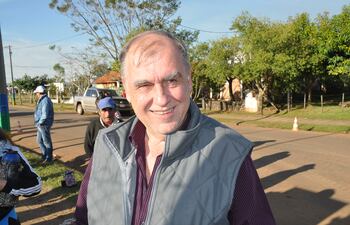 Intendente de Carmen del Paraná, Germán Gneiting (ANR - HC), denunció incumplimiento de la EBY.