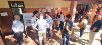 Incidentes en la escuela básica 238 General Eduvigis Diaz, de la ciudad de Villa Florida, Misiones, denunciaron agresión física contra una apoderada de la Concertación.