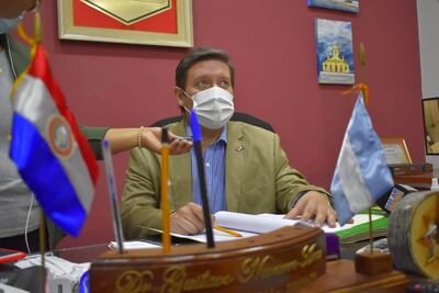 Gustavo Navarro Arza, intendente renunciante.