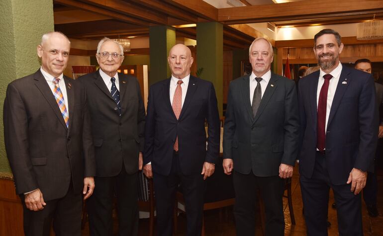 Cristian Cibils, Vladimir Ionescu, Jorge Goldenberg, Jorgen Johansen y Alejandro Rubin.