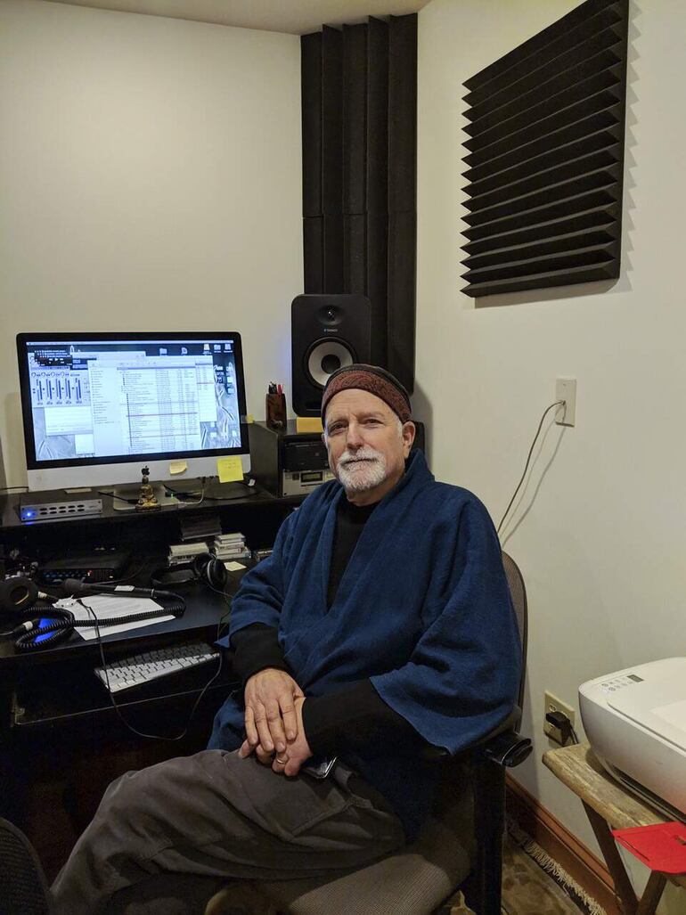 Jim Metzner en el estudio de su casa en Kingston, Nueva York. E