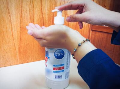 Flavors of America proveyó al Ministerio de  Salud 10.000 litros de alcohol en gel a través de un concurso de precios.