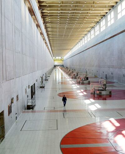 De las 20 unidades productoras que equipan a la central Yacyretá, solo 16 están operación, cuatro están fuera de servicio. Se suma la bajante del río.