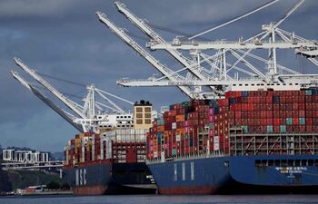 Washington, inquieto por el dominio de Pekín en las cadenas de suministro. (AFP)