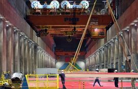 ¿Cuántos años más el Paraguay tendrá excedentes en Itaipú? Algunos calculan 30...