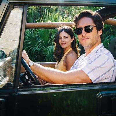 Mónica Bárbaro y Diego Boneta en una escena de "At Midnight".