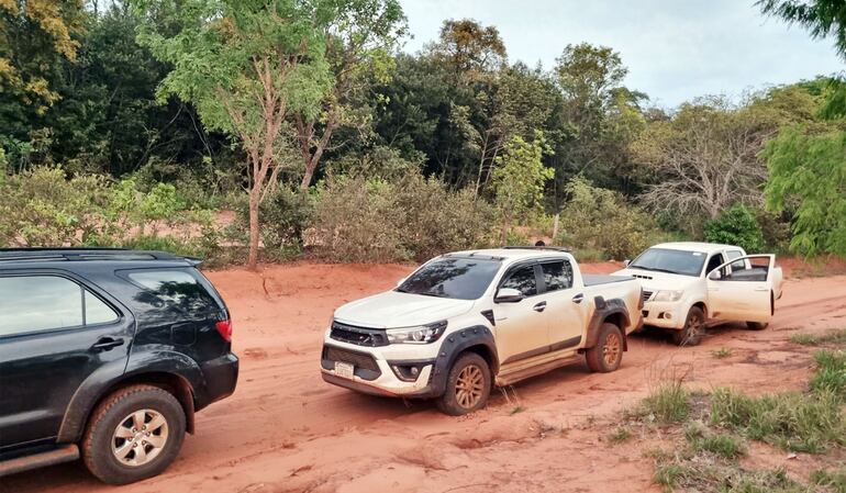 El menor de edad guió a la comitiva a la zona donde supuestamente mantuvieron en cautiverio al estanciero que pagó 100.000 dólares por su liberación.