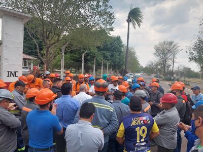 Obreros de la INC siguen movilizados desde la semana pasada.