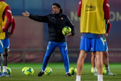 Xavi Hernández, 41 años, debuta hoy como entrenador del Barcelona.