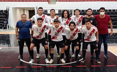 Plantel del 12 de Junio, protagonista de la Copa Divisional de Oro del salonismo.
