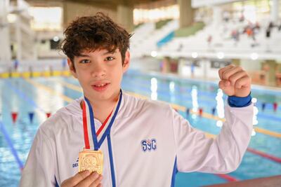 Maximiliano Zayas se llevó todos los aplausos y estableció un nuevo récord nacional en los 800 metros estilo libre.