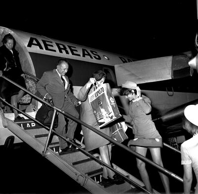 El entonces presidente de Apal, Absalón Arias, regresando a bordo de un vuelo de LAP.