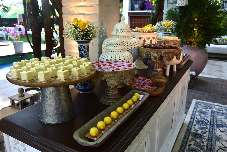 La mesa de dulces y bombones a cargo de Dulces Ivo Huber.