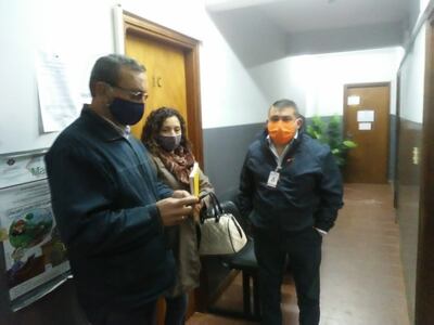 Intendente Luis Yd denuncia atropello a oficina municipal por parte de tres concejales.