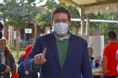 El exintendente, Gustavo Navarro, fue electo como candidato a la intendencia de Villarrica por el Partido Colorado y buscará su reeleción.