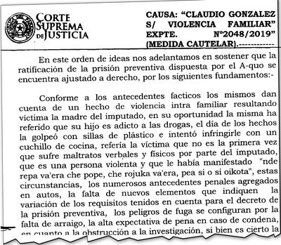 Relatos como este, de un adicto que intentó matar a su madre, abundan en tribunales.